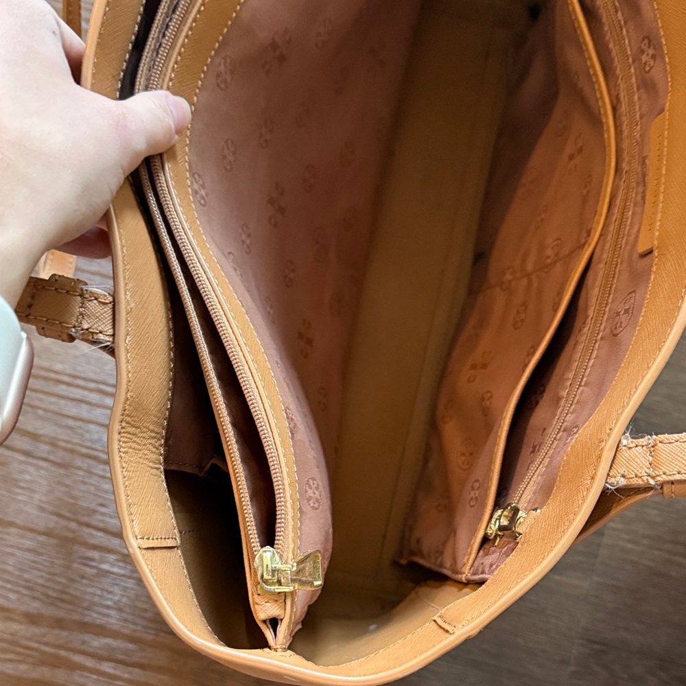 Tory Burch Camel Leather Tote - Picture 10 of 13